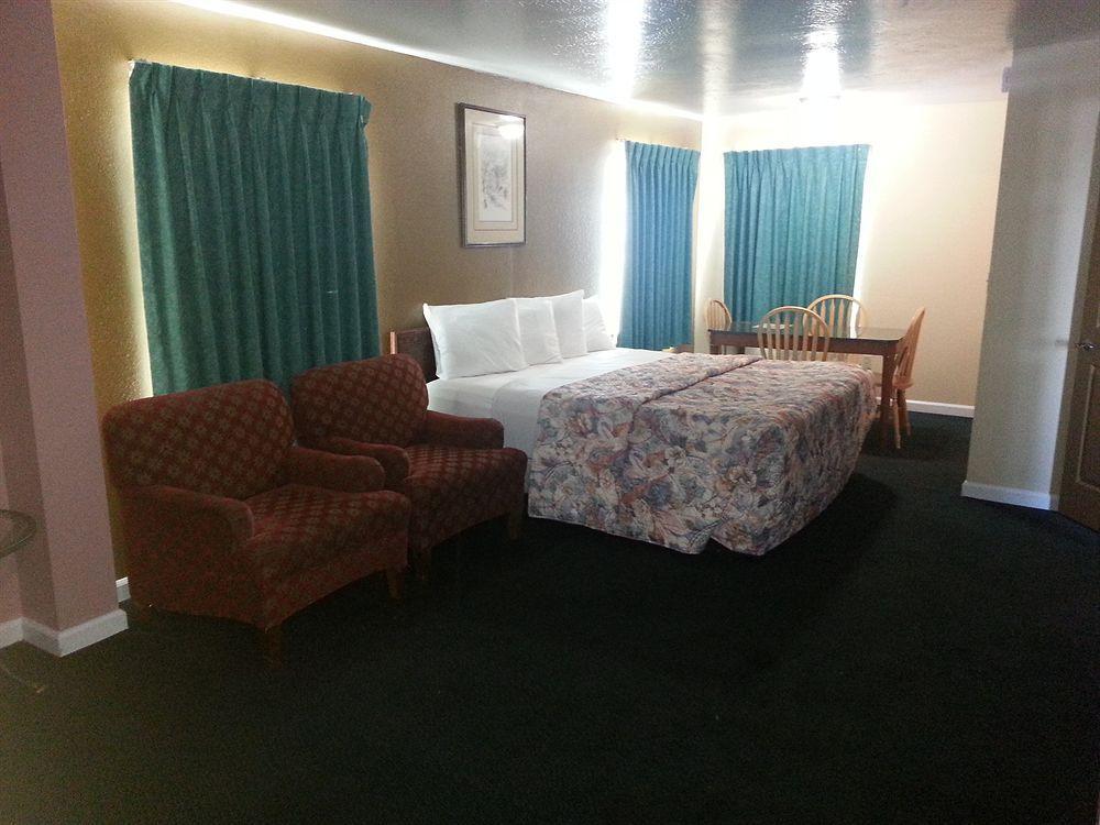 Blue Seal Motel *