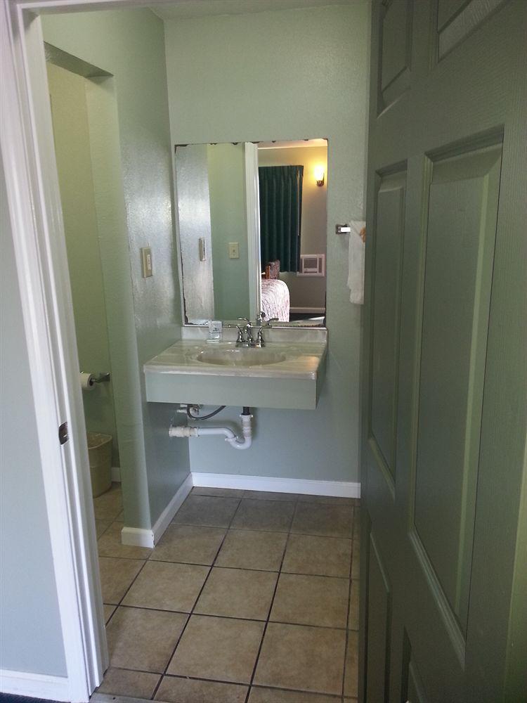Blue Seal Motel *